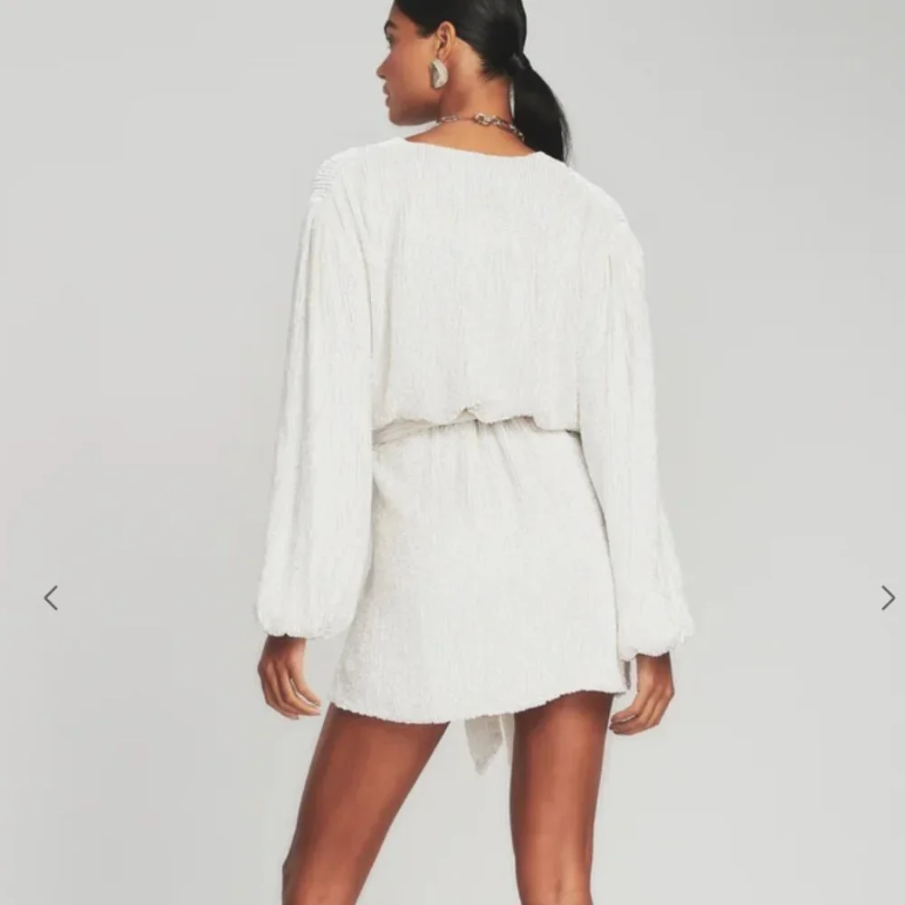 RETROFETE- Gabrielle Sequin Robe- MOONGLOW WHITE Size XS - Picture 5 of 14